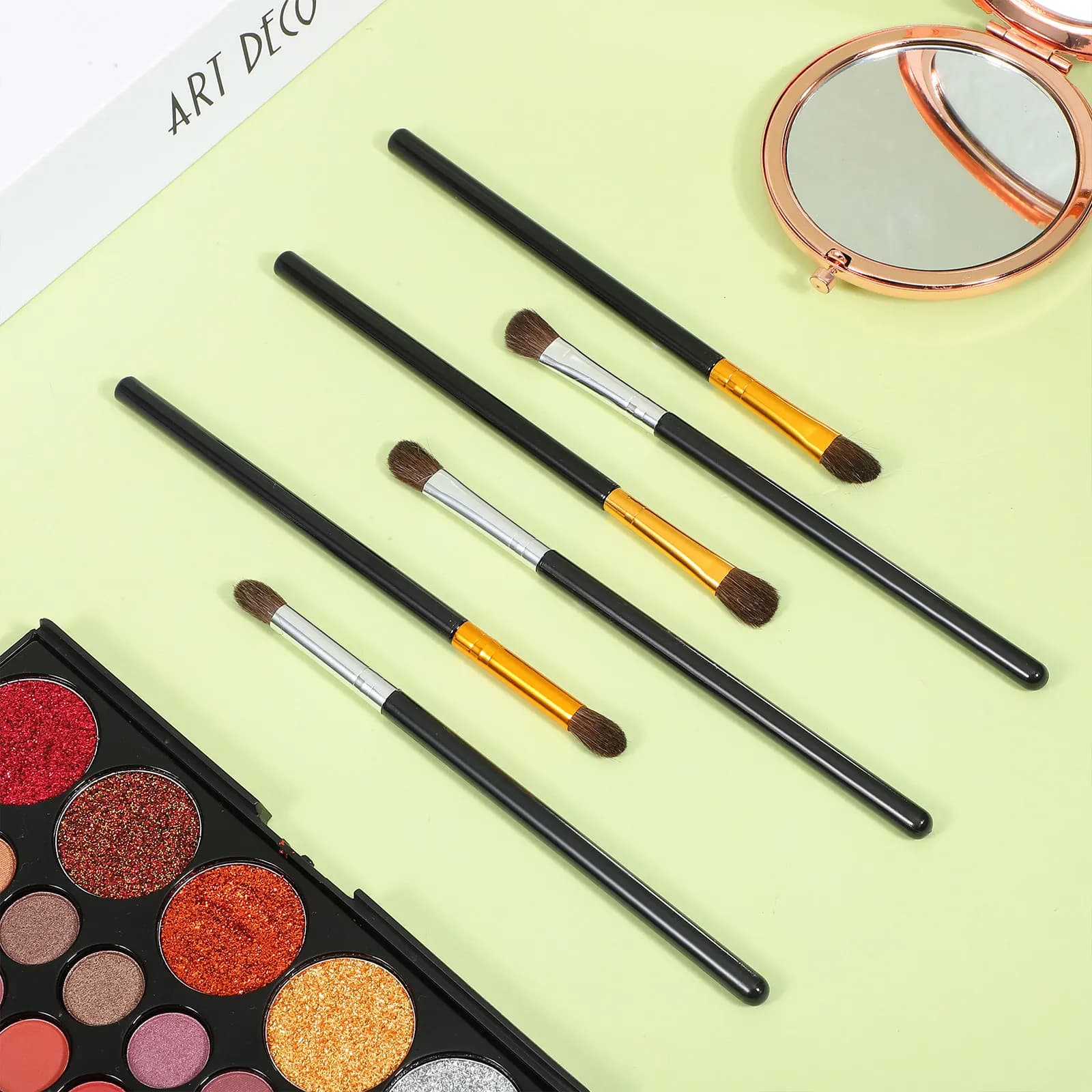 Set di 6 Pennelli per Ombretto, Pennelli Angolati e Curvi per Applicazione Ombretto, Kit Trucco Donna, per Casa e Salone, Regalo di Compleanno