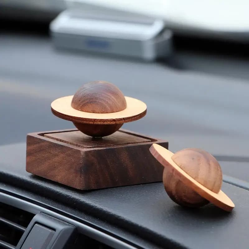 Diffusore di aromi in legno a forma di pianeta per auto e casa, senza fiamma, per oli essenziali, deodorante per ambienti, ornamento decorativo profumato
