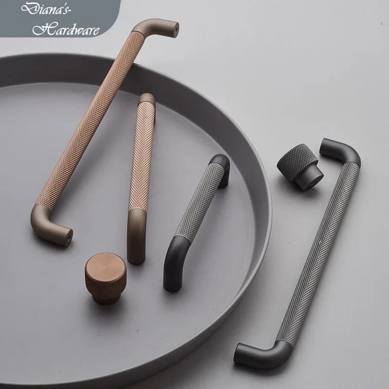 Maniglie per porte dell'armadio semplici moderne manopole per cassetti per comò da cucina maniglie per cassetti per caffè grigio ferramenta per maniglie per mobili per guardaroba