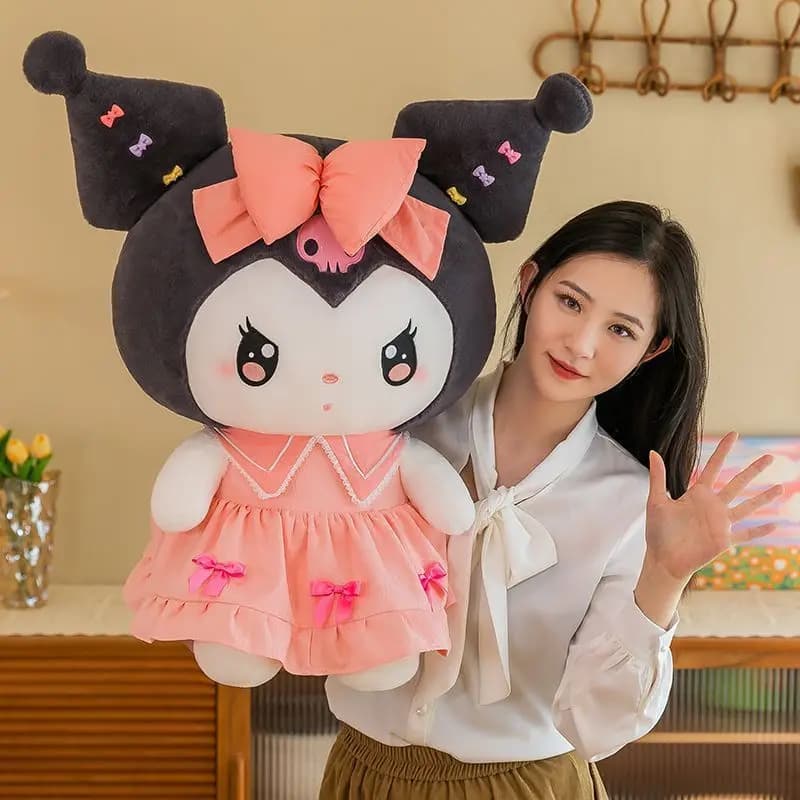La nuova bambola Melody del giocattolo della peluche Sanrio Kuromi dona il sonno del migliore amico della ragazza con un grande cuscino, regali per i bambini