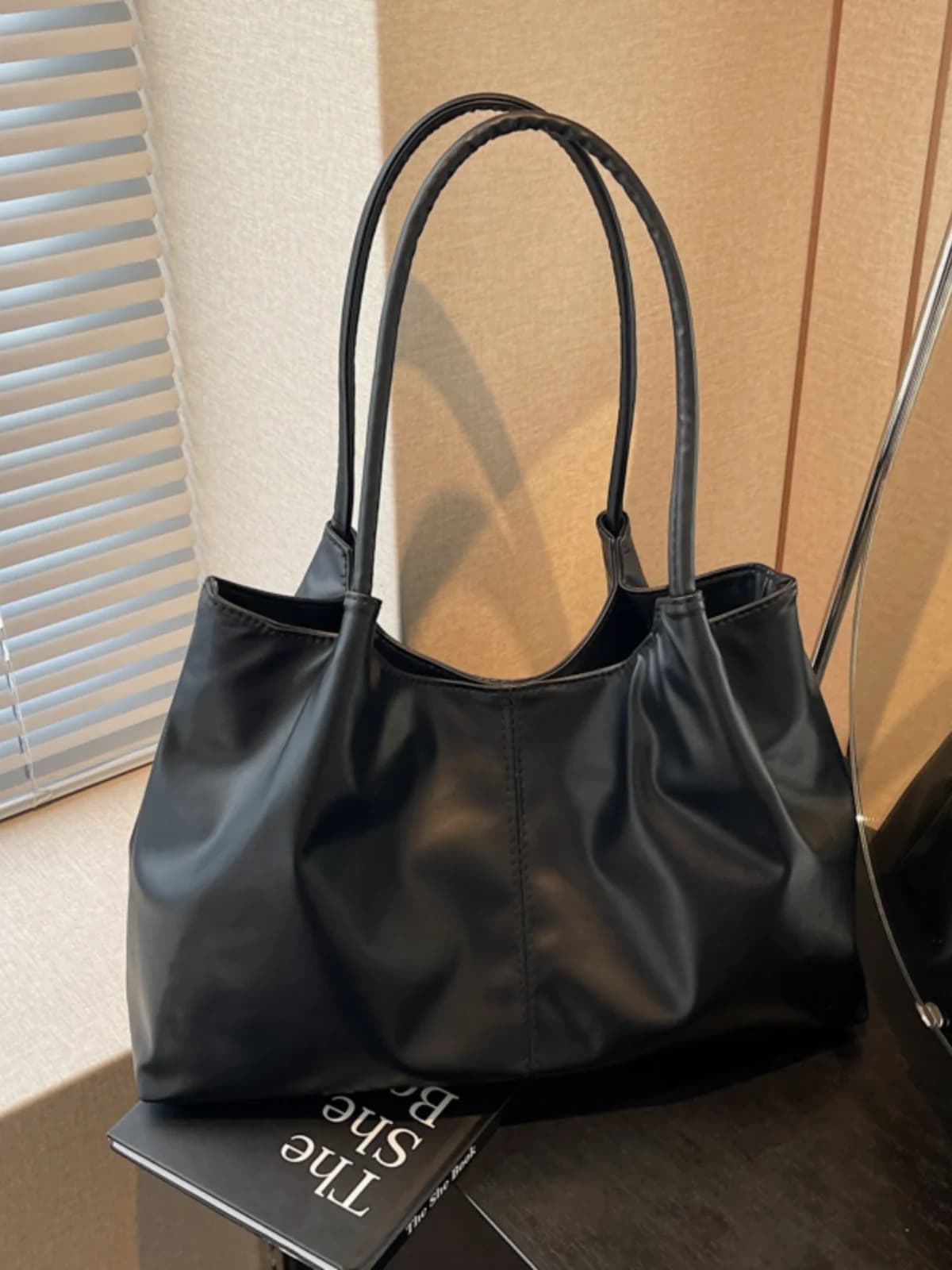 Large Capacity Fashion Tote Bag, New Style 2026, Women's Single Shoulder Bag, Korean and Japanese Tendency, Casual Pendolarism Bag