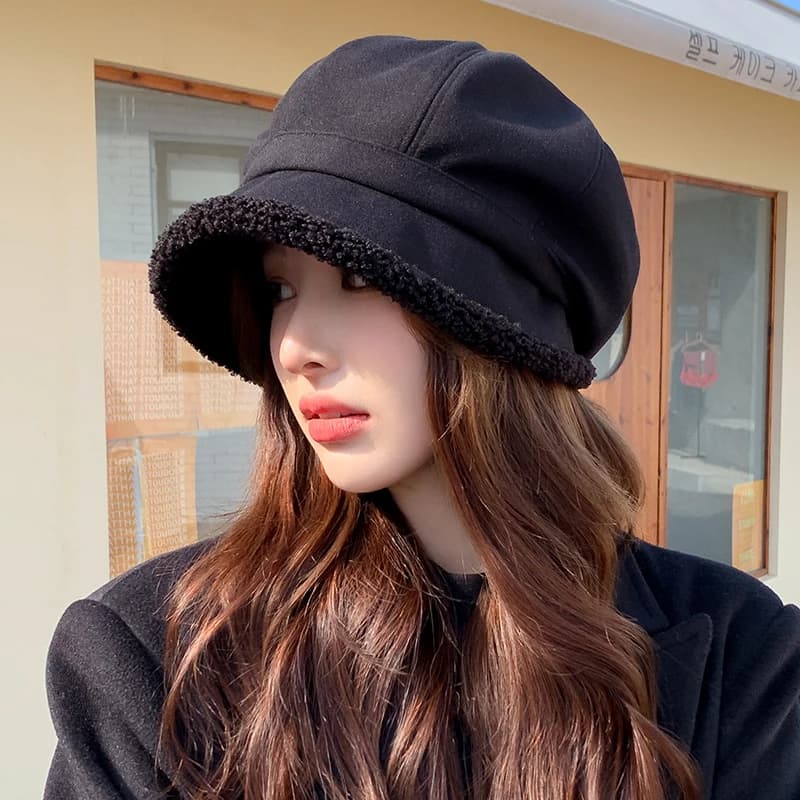 Women's Beret Hats Winter Octagonal Hats for Women's Ripped Velvet Strap Solid Color Women's Retro Keep Warm Gorro New Fisherman's Hat