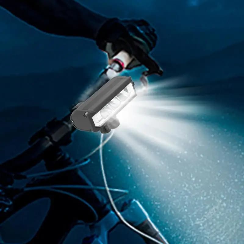 Faro per bici Faro a LED per ciclismo Faro ricaricabile a LED luminoso per ciclismo Luce anteriore per bici per campeggio all'aperto