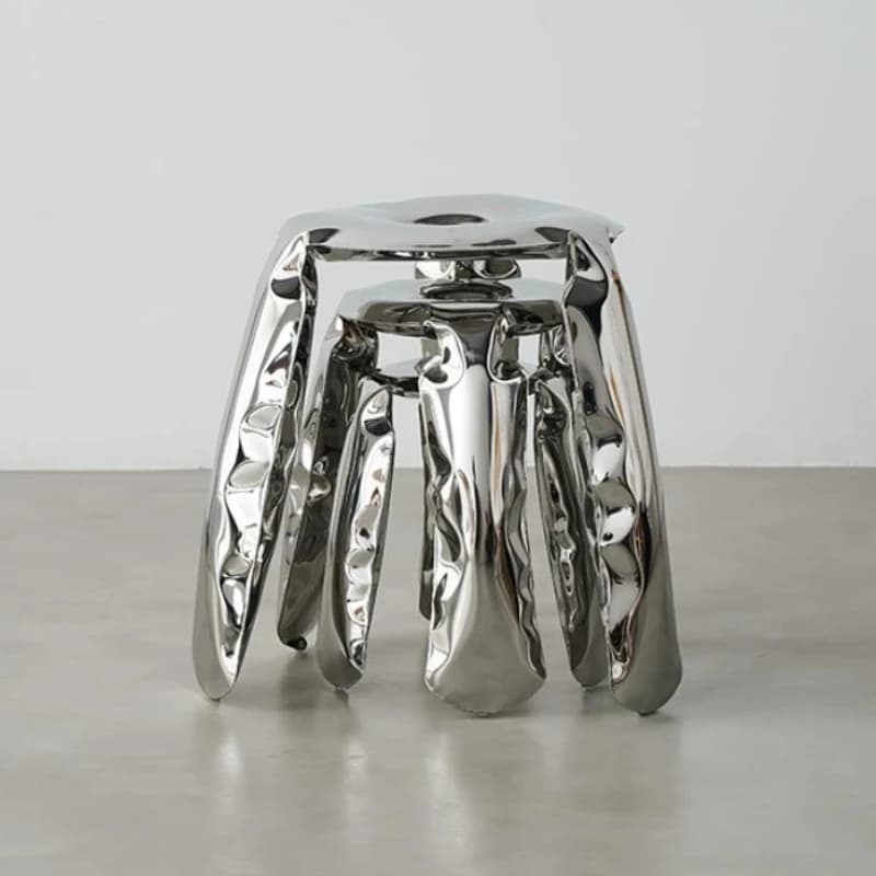 Poggiapiedi Moderno per Soggiorno, Sgabello Rotondo di Lusso in Acciaio Inox, Design a Tre Gambe in Metallo, Pouf Basso