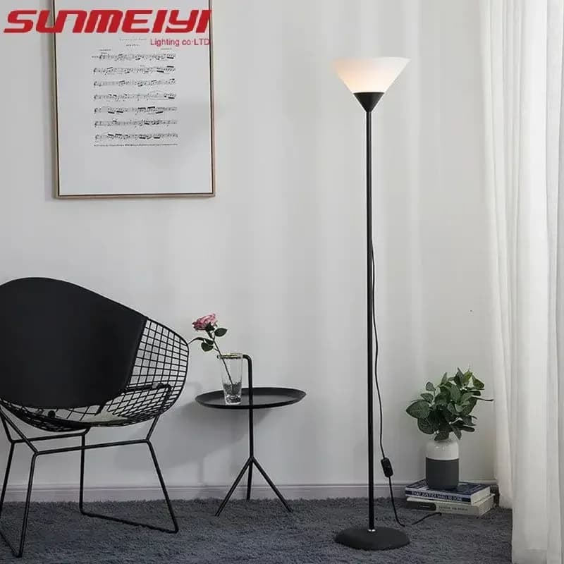 Lampada da Terra Nordica Minimalista e alla Moda E27 per Soggiorno, Camera da Letto, Studio, Comodino, Lampada LED Verticale Multifunzionale Moderna