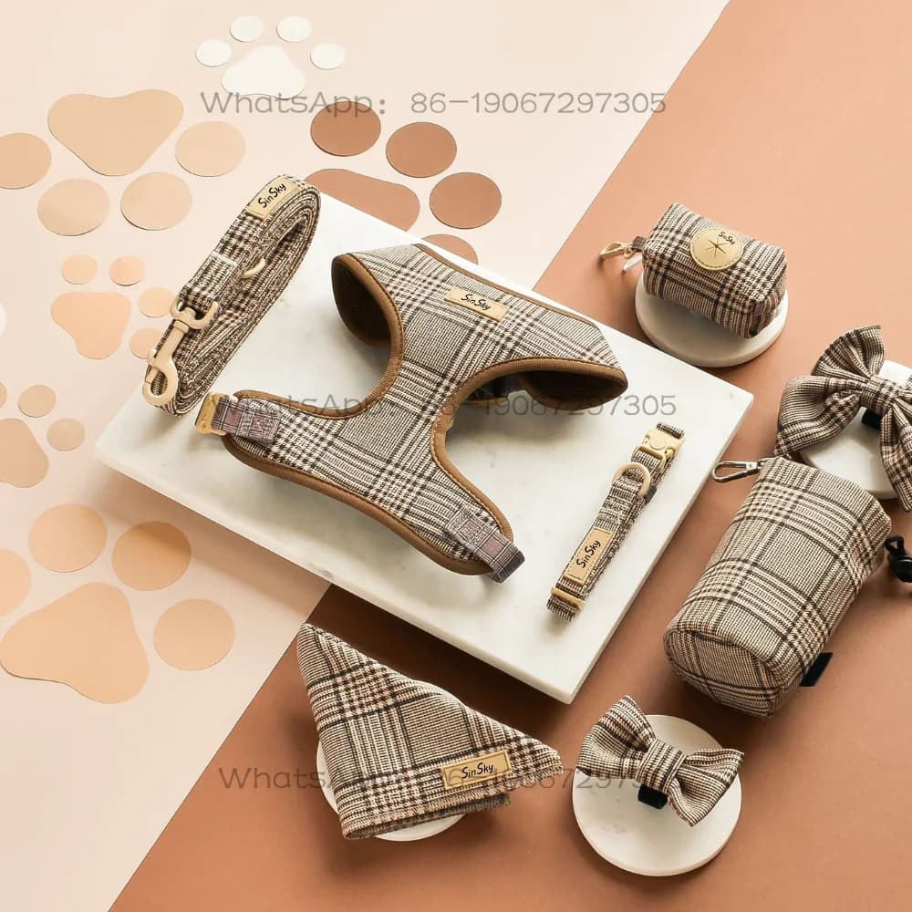 Set di Lusso Personalizzato per Cani: Guinzaglio, Collare, Sacchetti per Escrementi, Fazzoletti e Accessori Regolabili per Cuccioli