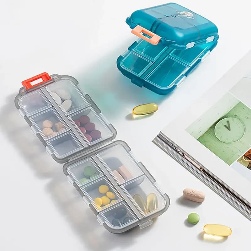 Scatola per pillole piccola a doppio strato Scatola per pillole portatile Trasparente 10 griglie Scatola per medicinali sigillata Kit di sopravvivenza per attrezzature da campeggio
