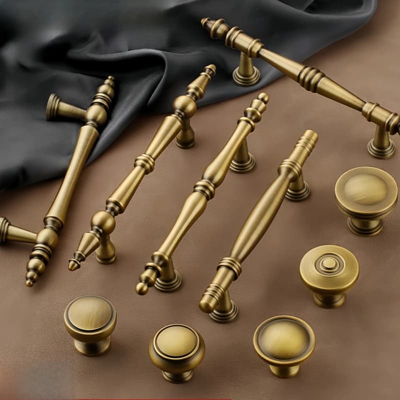 Maniglia in ottone bronzo antico in stile francese per cassettiera di fascia alta, armadio, porta dell'armadio, hardware per mobili monoforo