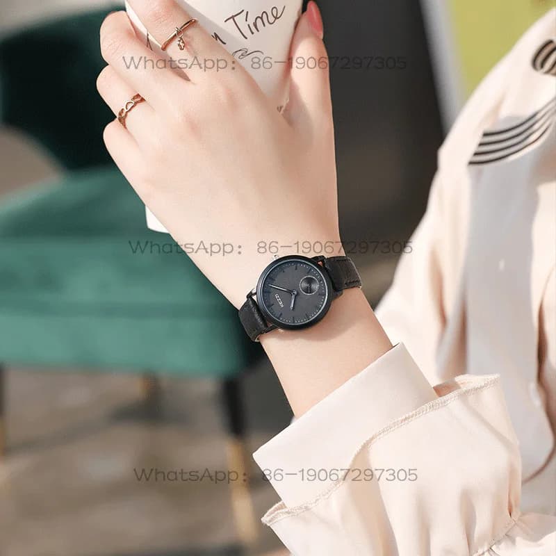Orologio personalizzato per coppie, quadrante grande, orologio semplice e alla moda, orologio al quarzo per studenti, impermeabile e di tendenza.