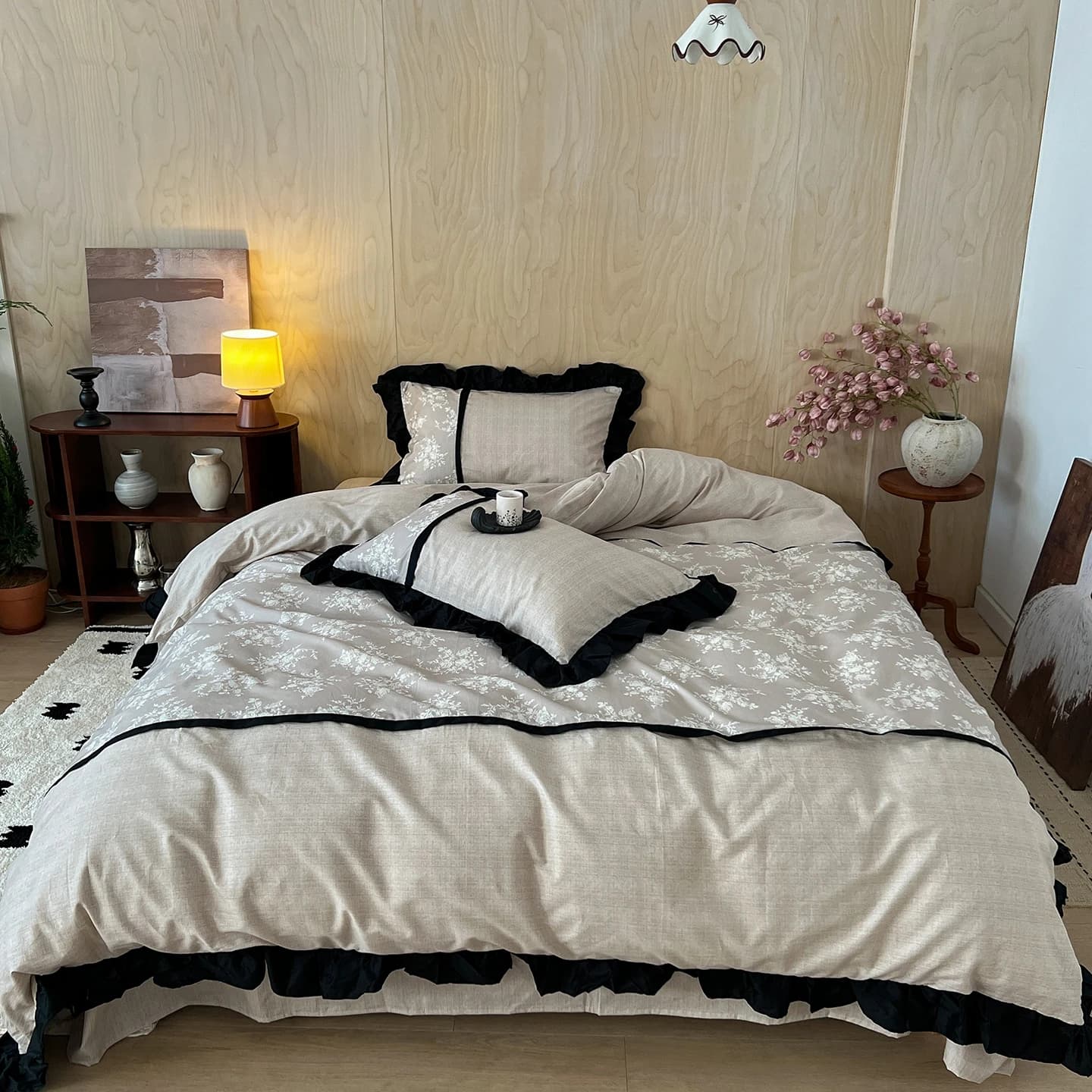 Nuovo Stile 2026: Set 4 Pezzi in Puro Cotone con Bordo Arricciato e Lavorazione a Intarsio, Misura Queen, Decorazione Romantica e Calda per la Camera da Letto