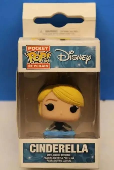 FUNKO Pop Disney Portachiavi Giocattolo Cenerentola PVC Figure Collection Modello Giocattoli Collezione per bambini Regalo