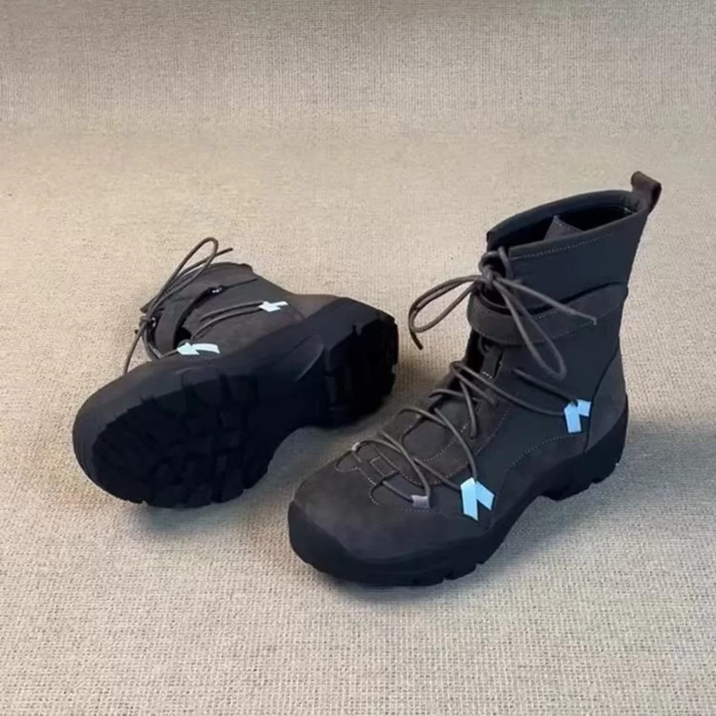 Stivaletti corti stringati femminili 3,5 cm Sneakers piatte leggere versatili Stivali da trekking all'aperto antiscivolo e ammortizzanti per le donne