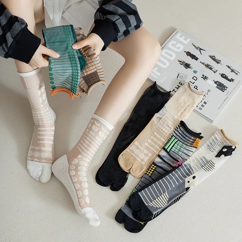 Summer Two Toes Tabi Socks Women Thin Transparent Crystal Silk Socks Polka Dot Japanese Fashion Retro Vintage Nylon Long Socks