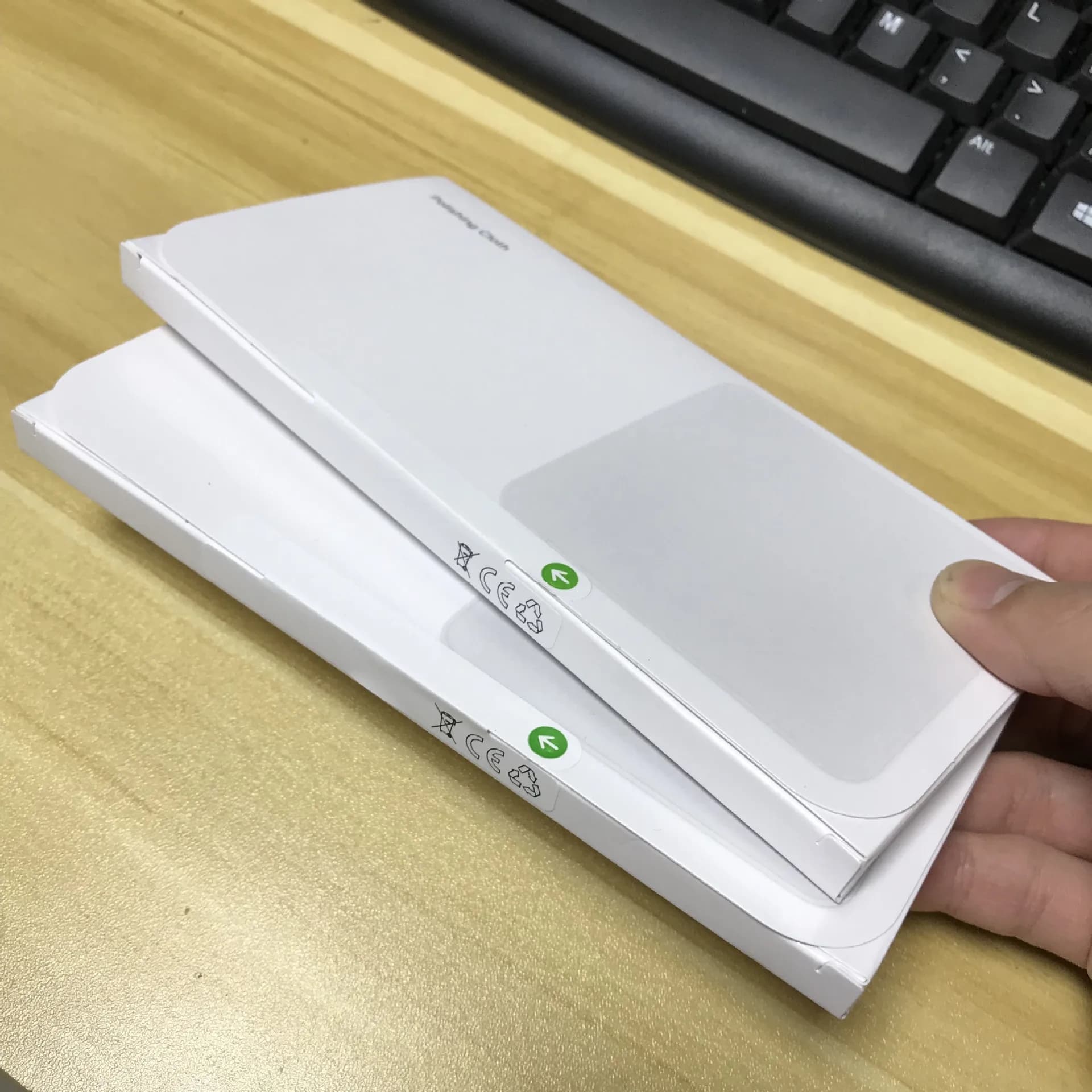 2024 Polishing Cloth For Apple iPhone Nano-Texture Screen Cleaning Cloth For iPad Mac iPod Pro Apple Watch Display Cleaner