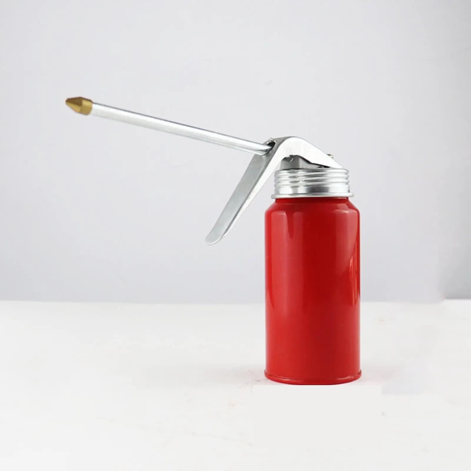 Lattatore per pompa Lattina di olio portatile multiuso per auto in metallo con beccuccio Lattina per pompa dell'olio per macchine lubrificanti per la lubrificazione dei camion di biciclette