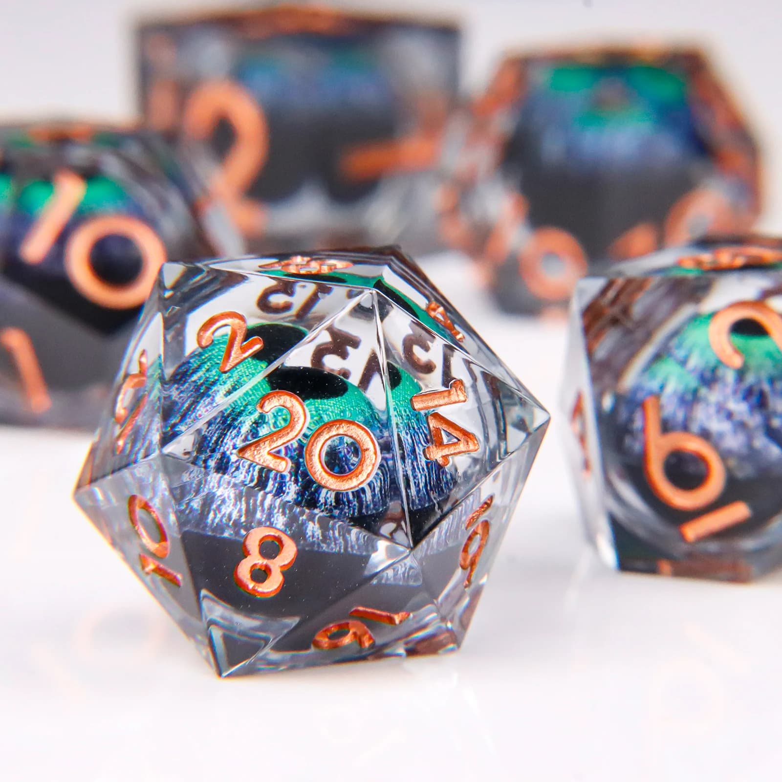 DND Dragon Eye Dice Set di dadi con nucleo liquido Dadi con bordi affilati in resina per Dungeons and Dragons Dadi poliedrici D&D fatti a mano D e D