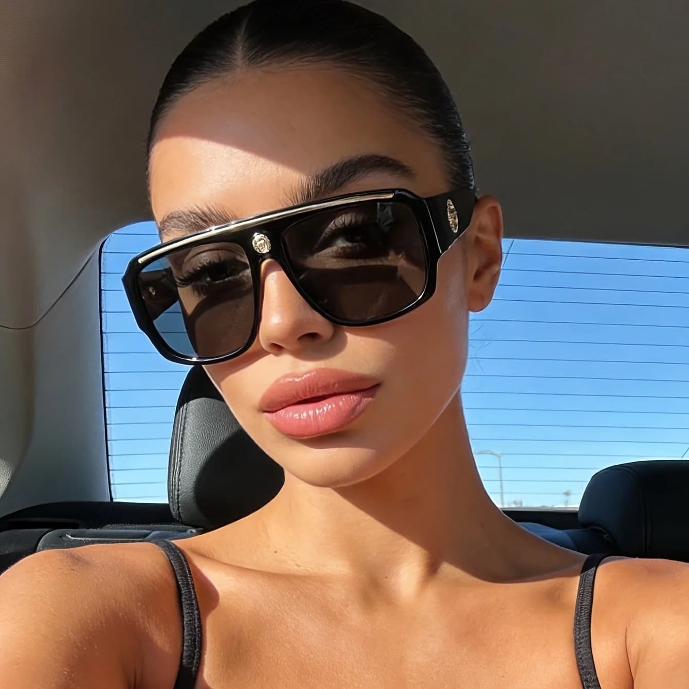 1PC oversized black frame temperament women's decorative glasses, square one-piece unisex glasses, suitable for daily wear, street photography, music festivals, leisure and entertainment, etc