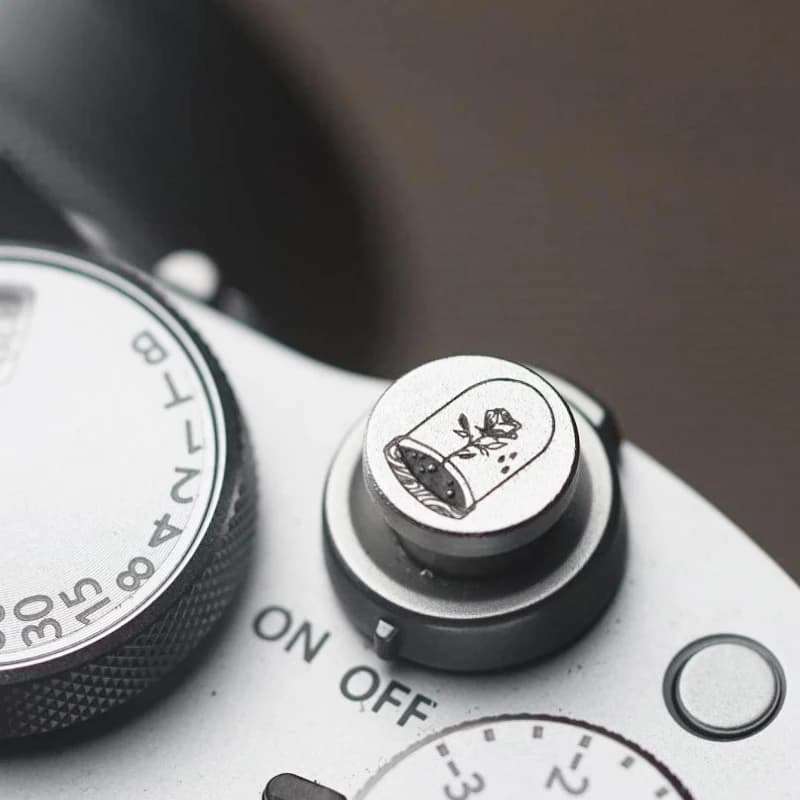 Pulsante di rilascio morbido in metallo per fotocamera rosa per Sony A7C2 Fujifilm XT50 Nikon ZF Canon R52 Lumix Mirrorless fotocamera pulsante otturatore SLR