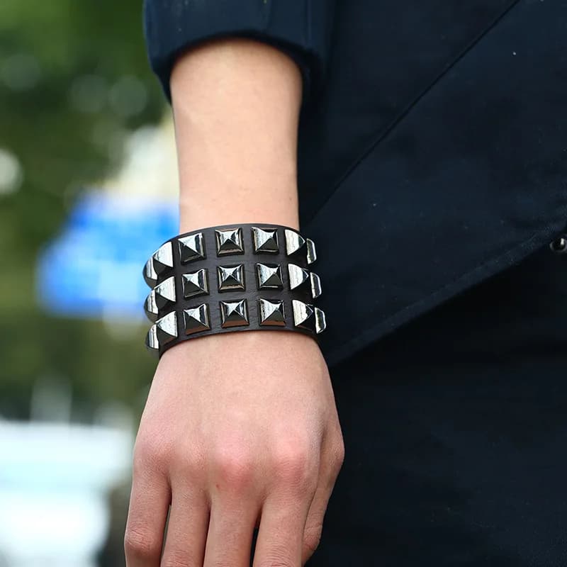 Fashion Rivet Show Party Punk Rock 334 Pu Leather Bangle Bracelet Charm Jewelry For Women Men 22cm