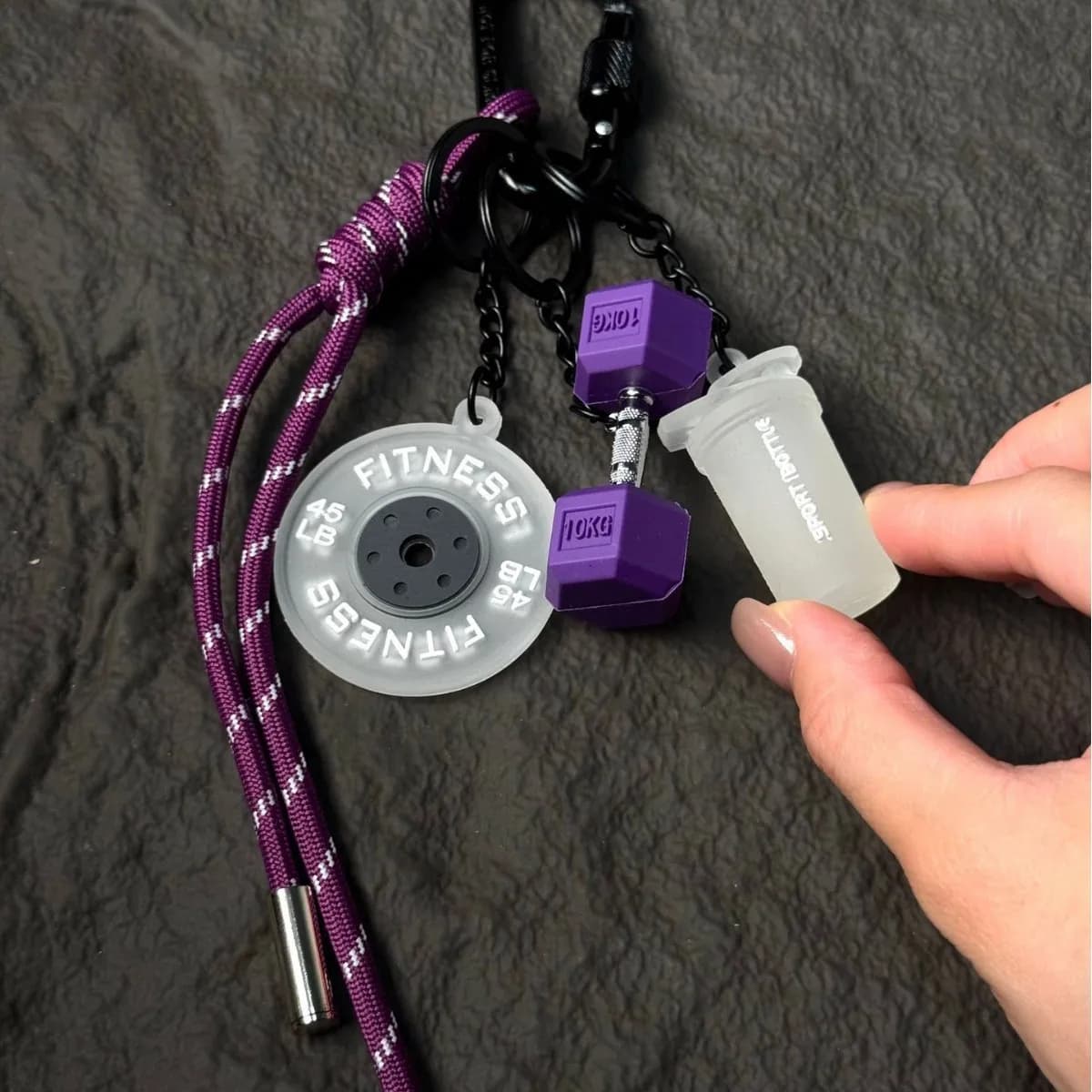 Fitness Keychain Gym Lover Keychain with Barbell Keychain Weight Lifting Keychain Silicone weight plate Gym Gifts Training Gifts Backp pendant bag
