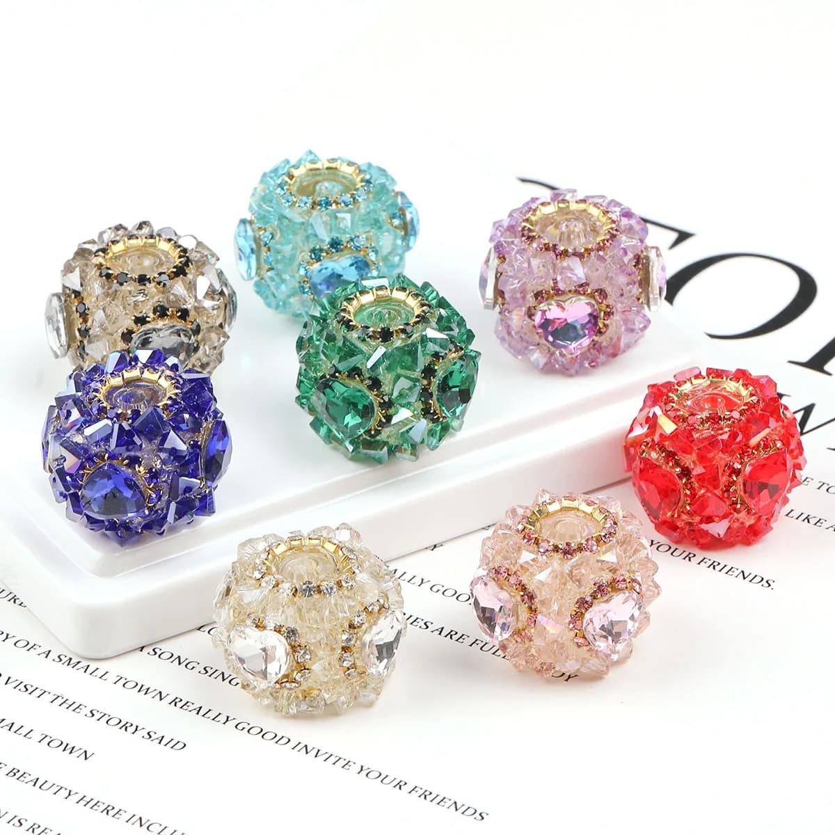 4/8 Pezzi Perline Acriliche a Forma di Sfera con Cristalli Colorati per Creazione di Penne e Gioielli Fai-da-Te