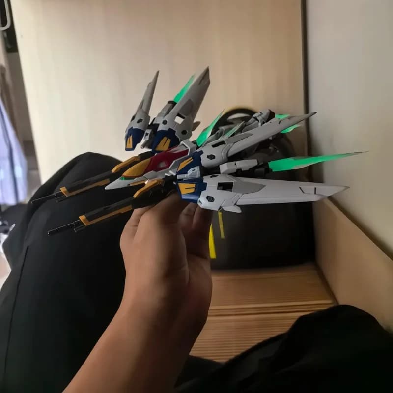 Modello JINMA RG Scala 1/144 Wing Zero Action Figure con Effetto Luce Notturna XXXG-00W0, Kit di Montaggio Anime Figure, Giocattoli in Plastica