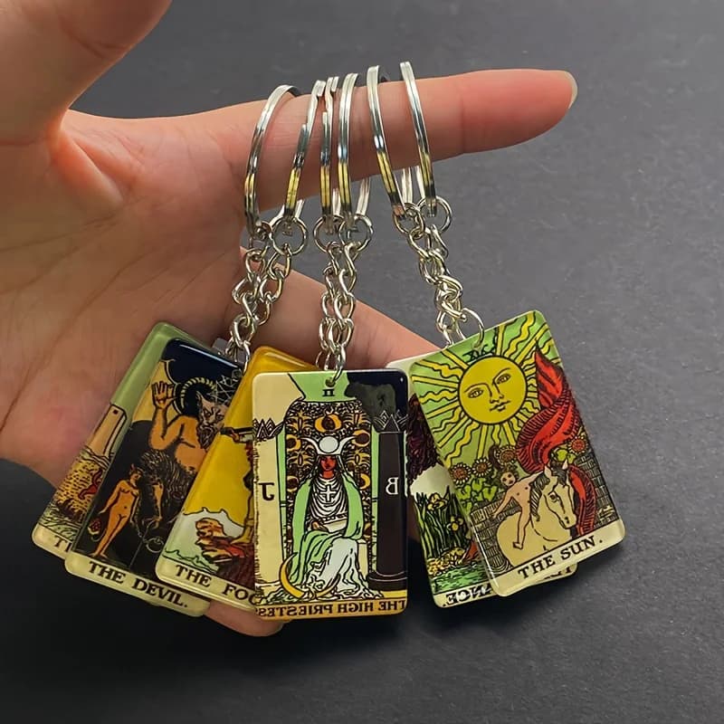 Acrilico Sole Luna Tarocchi Gioco di carte Portachiavi per un amico Nuovo creativo Divertente Diavolo Oracle Carte Borsa pendente Scatola Portachiavi per auto Gioielli