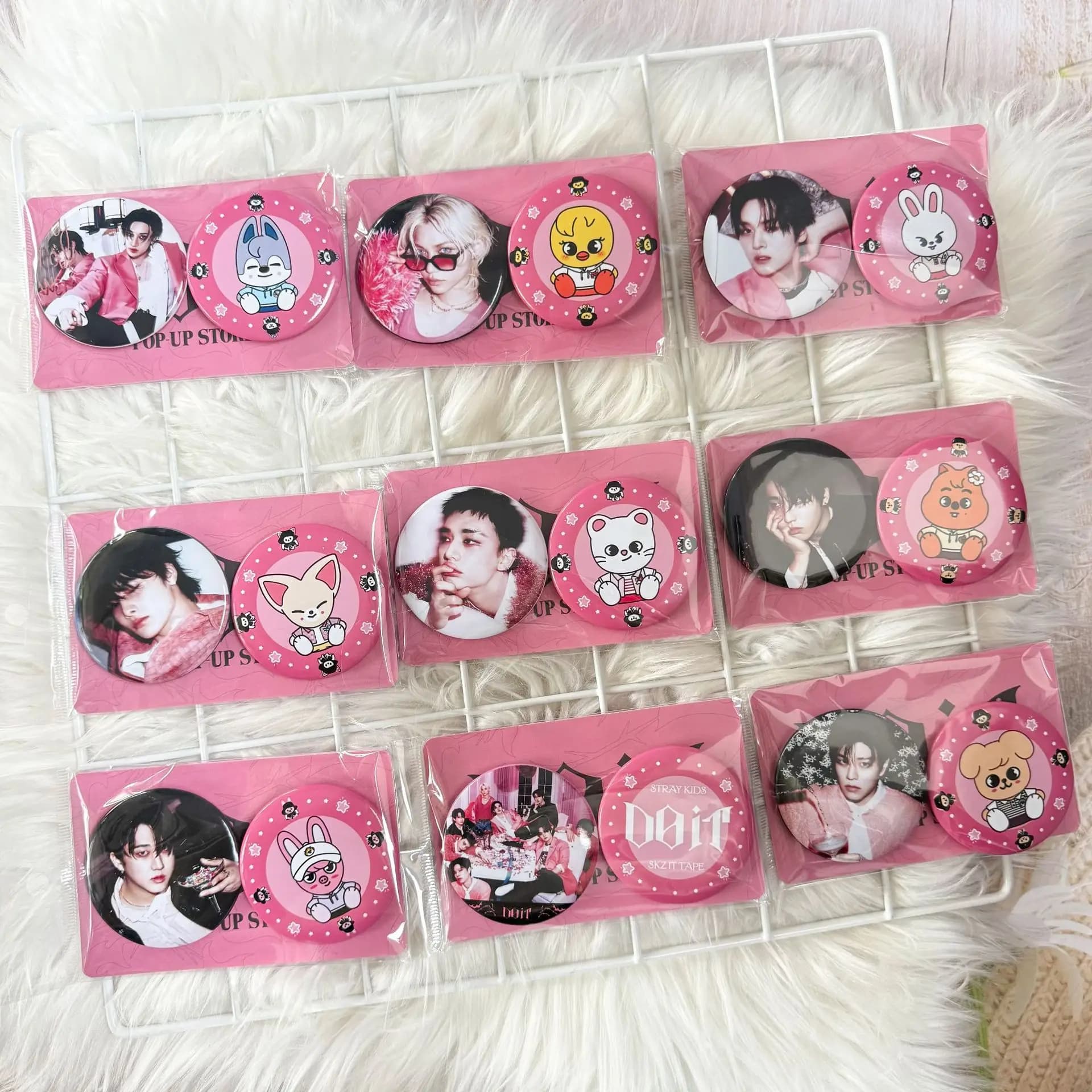 Stray Kids SKZ IT Tape Do It Mini Album Merch Badge da 58mm (2 pz) Accessorio Moda Kpop da Collezione Regalo per Fan Disponibile