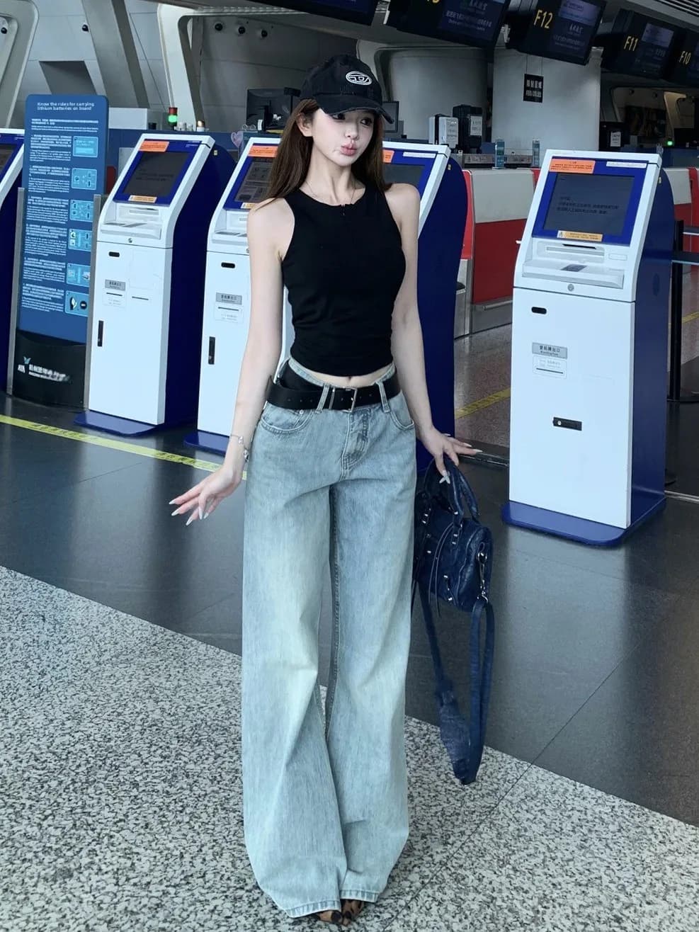 Top lavorato a maglia a vita bassa e jeans a gamba larga, set due pezzi, stile americano chic, moda estiva per giovani donne, senza maniche