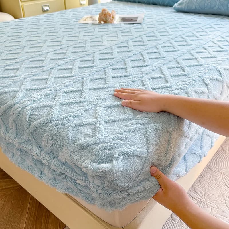1pc Winter hot sheet with elastic band Single/Queen/King Single/Queen/King Sheet with soft corners in coral fleece often for bed