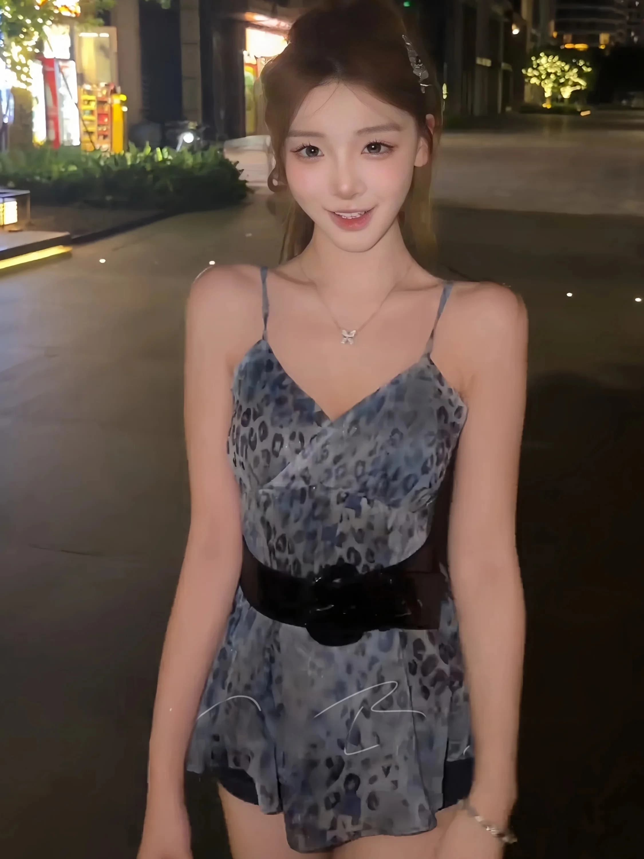 Blue Leopard Print Chiffon Sleeveless Top Women's Slim Fit Pure Desire Vest Summer New Design Short Length V-Neck Lace Shirt