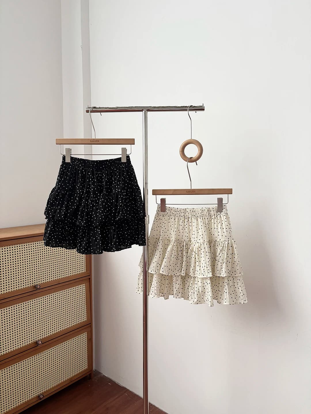 High Waist Polka Dot Cake Skirt Women's 2026 Ageless Elastic Waist Lace Hem Slimming Versatile Layered Half-length Short Skirt
