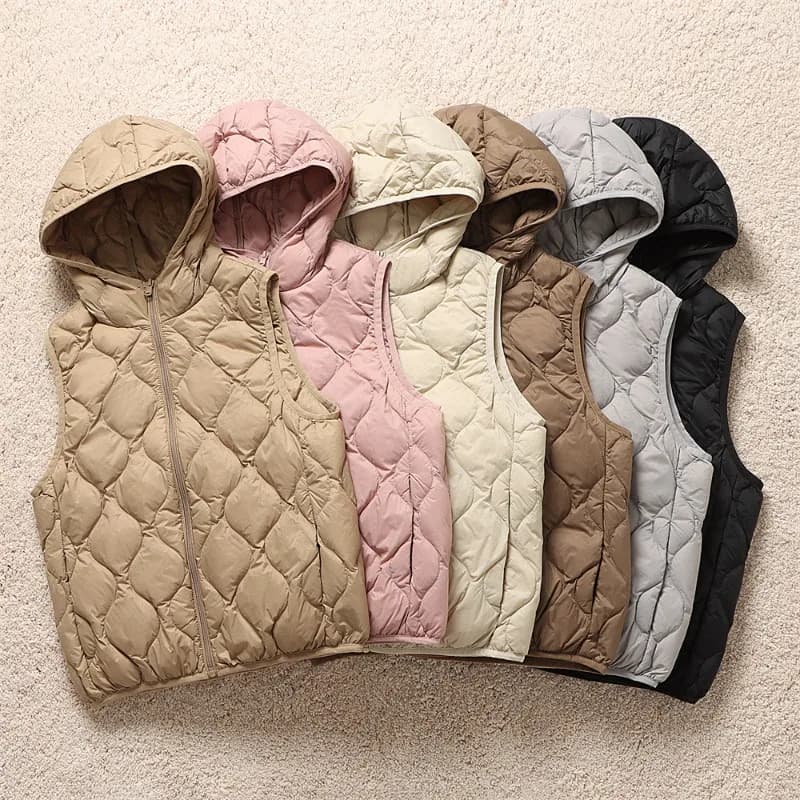 Piumini con cappuccio moda senza maniche da donna 2024 nuovi cappotti gilet ultraleggeri coreani slim fit femminili