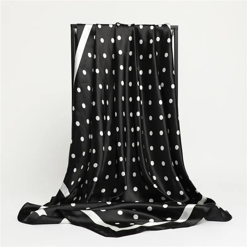 Foulard a pois in raso di seta per donna, sciarpa stampata hijab, sciarpe quadrate da 90*90 cm, scialli e foulard da donna
