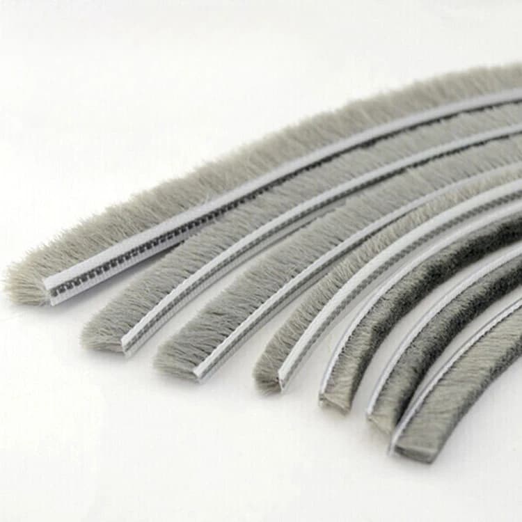 5M/10M Spazzola Striscia Autoadesiva Porta WeatherStripping Finestra Striscia di Tenuta Scorrevole Guardaroba Porta Nastro di Tenuta Finestra Hardware