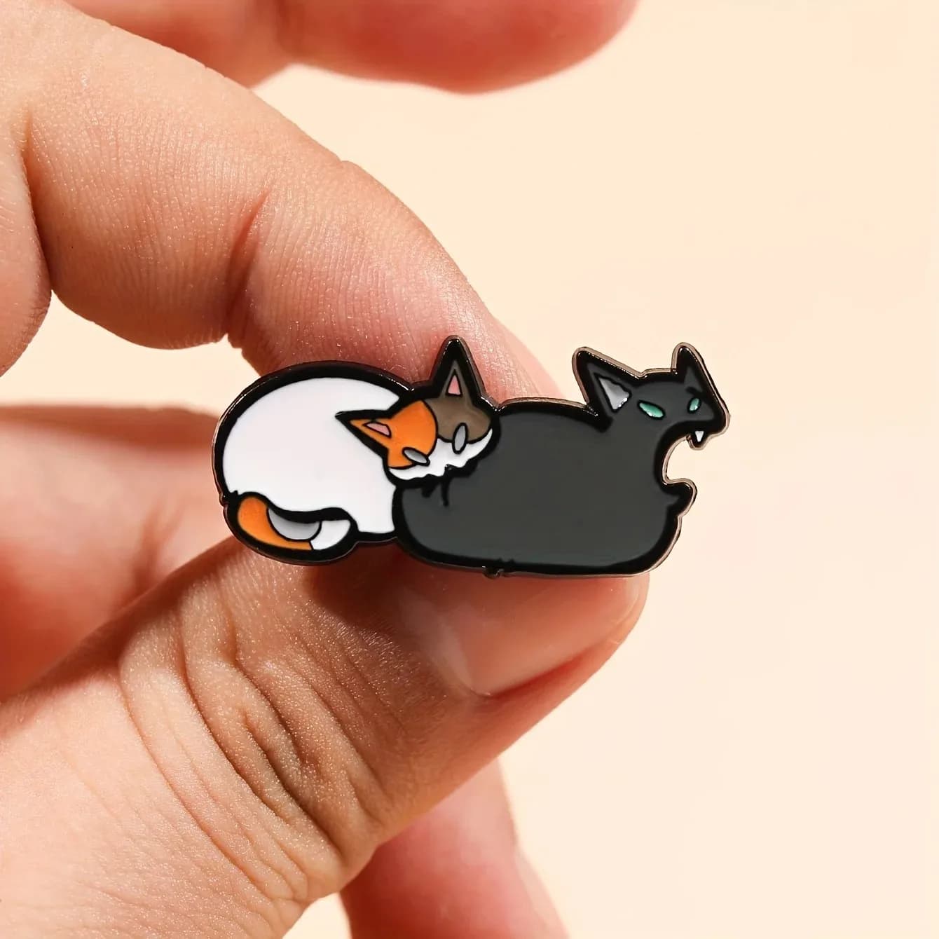 1pc Cat Enamel Brooch - Cute cat design, perfect for lapels, bags or jewelry