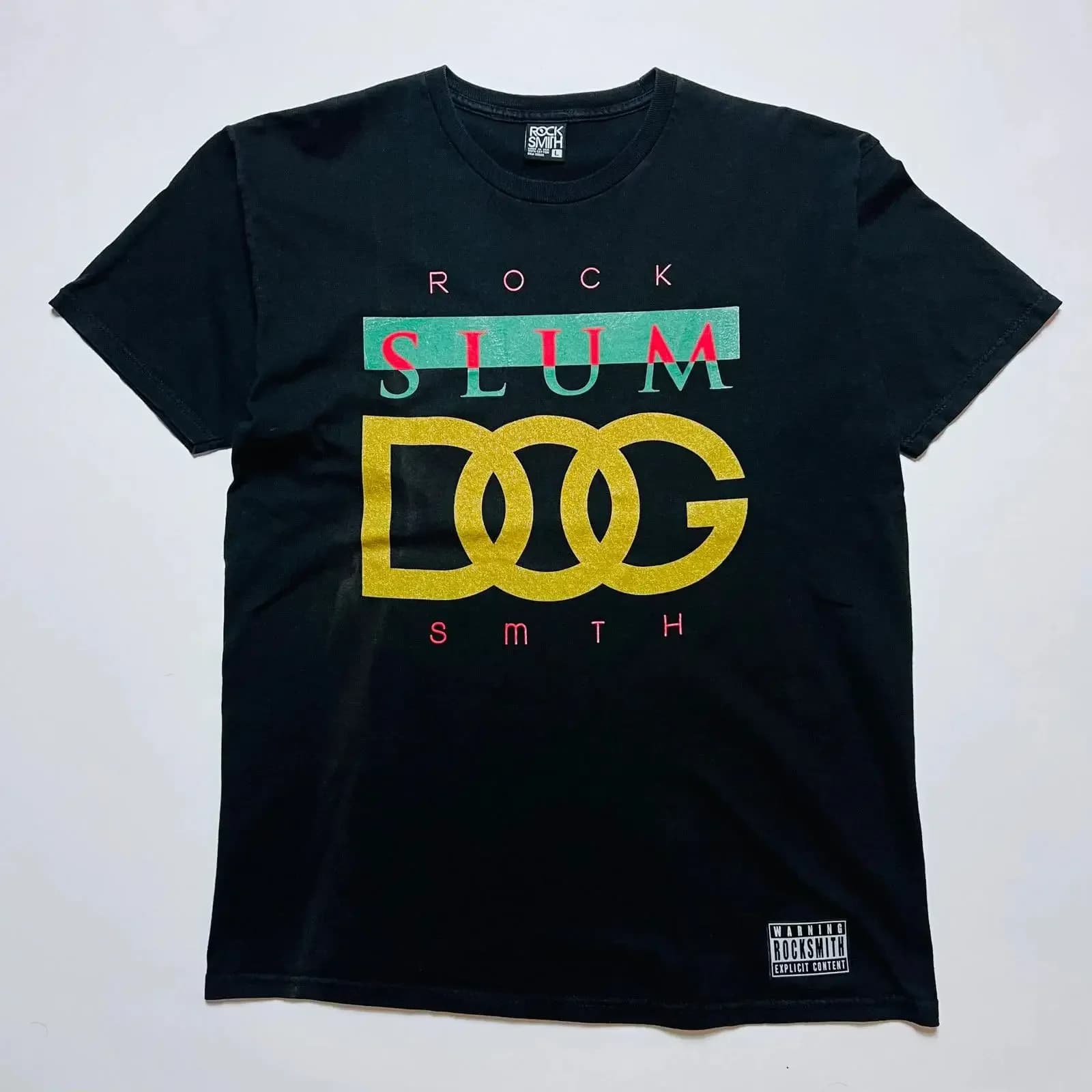 T-shirt Rock Smith Vintage Anni 2000 Y2K 'Slum Dog' da Uomo Nero M L, Stile Vintage Lavato, Abbigliamento Unisex di Design Grafico