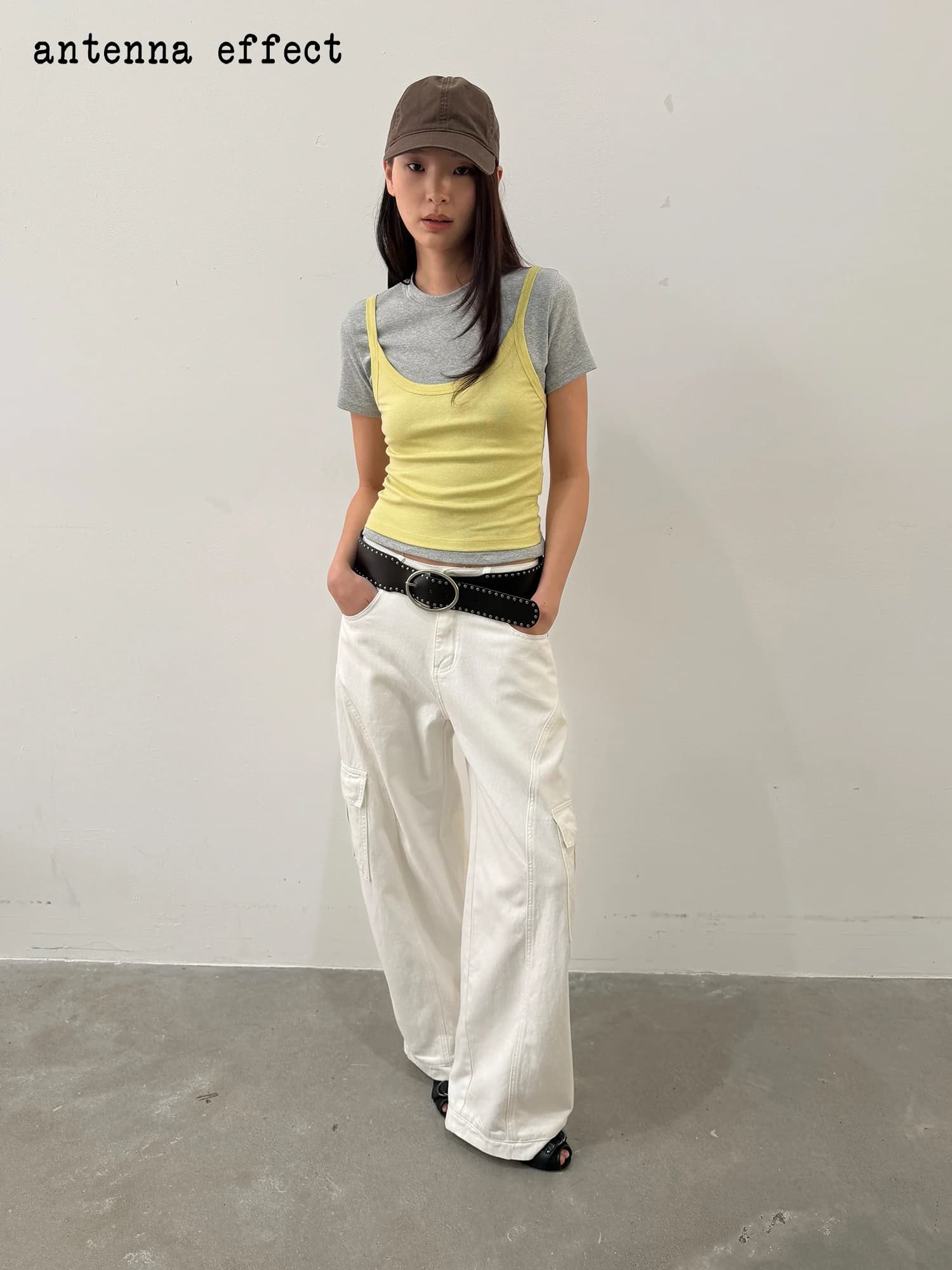 Classic Retro round Neck Half Sleeve Slim Fit Small Size Versatile Base Layer T-Shirt Women's Fashion Cotton Blend Short Slee...