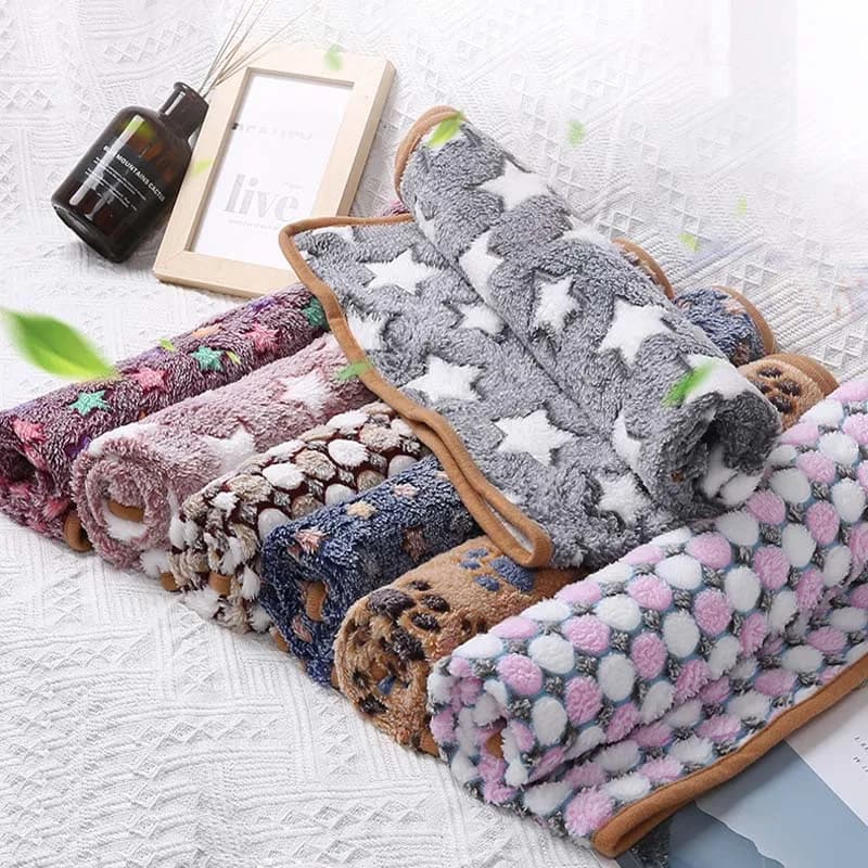 Coperta per cani morbida e soffice con stampa di stelle carine Tappetino per animali domestici Calda e traspirante per la pelle Coperta da letto per cani e gatti Forniture per animali domestici