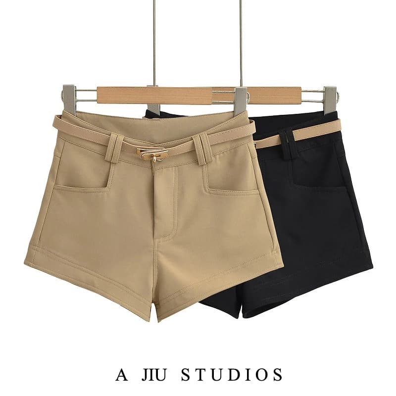 Basic Versatile Slim Fit Belted Shorts Women's Spring Autumn Trendy High Waist Straight Leg Zipper Casual Kaki Color Wrap Hot...