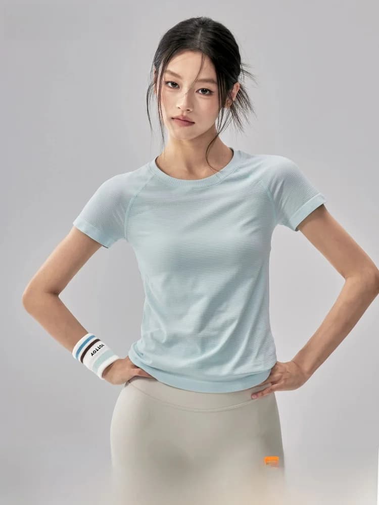 Fitness Girl Quick Dry Yoga Wear Short Sleeve Thin Sportswear Running Training T-Shirt Pilates Exercise Top for Women