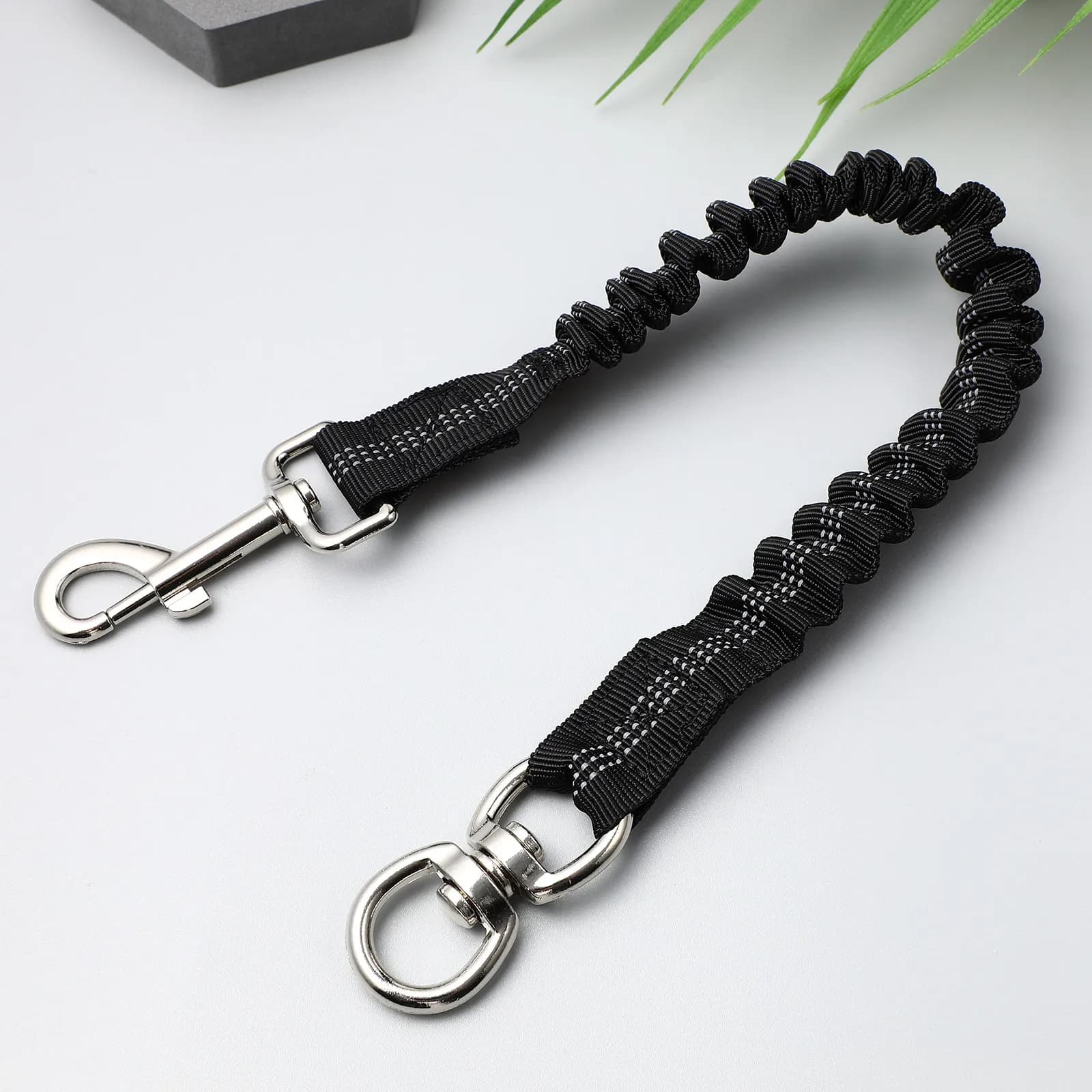 Guinzaglio Elastico Riflettente in Nylon per Cani, Resistente, per Cani Piccoli e Medi, per Passeggiate, Corsa, Escursionismo, Addestramento