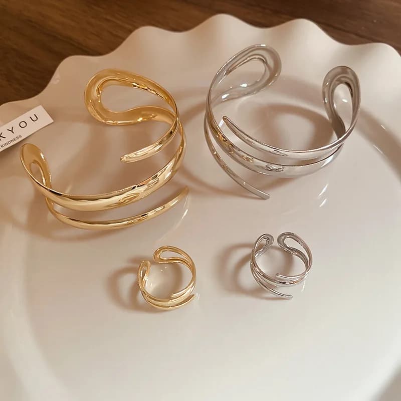 Wide Lines Hollow Opening Ring Bracelet Temperament Exaggerated Fashion Bracelet Arm Ring Light Luxury Women
