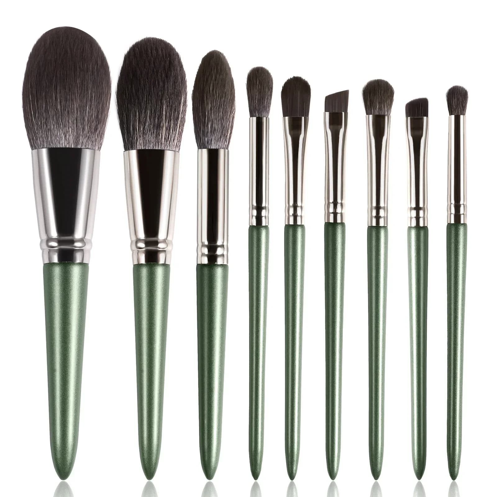 Set di 9 Pennelli da Trucco Verdi per Fondotinta, Fard e Sfumatura - Strumenti di Bellezza per Cosmetici