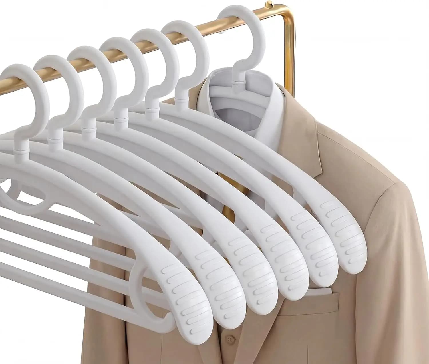 Plastic hanger, standard adult clothes hangers with extra thick plastic shoulders, 360 degree swivel, non-slip.
