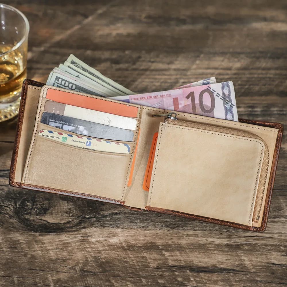 2026 Portafoglio da uomo in pelle di lusso di nuova moda Piccola borsa RFID Tasca portamonete con cerniera Portafogli bifold maschili con porta carte Frizione per soldi
