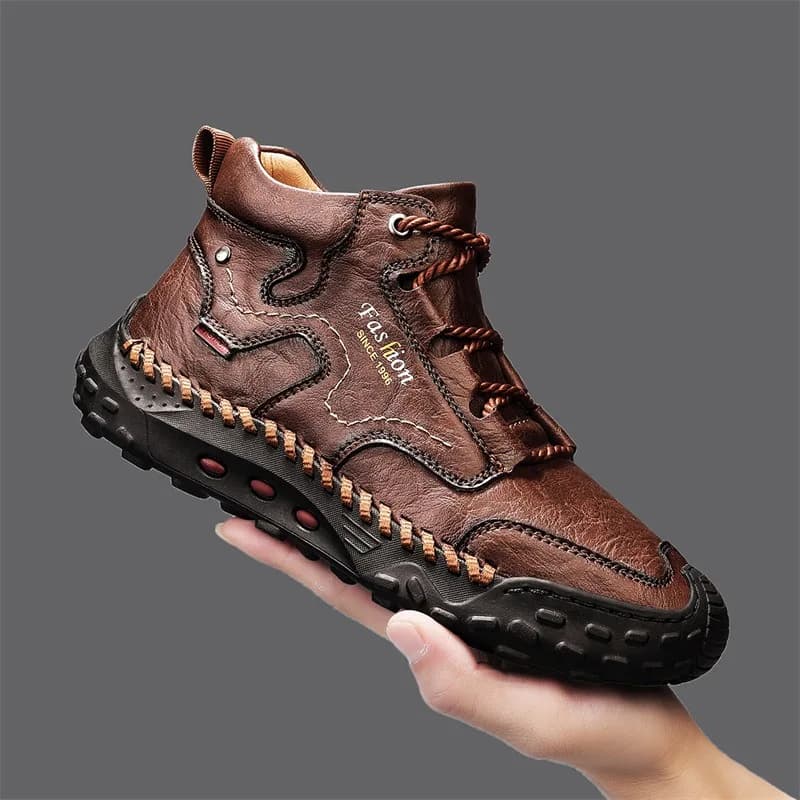Scarpe da uomo Stivali in pelle firmati Scarpe da trekking alte antiscivolo da esterno per uomo Stivaletti invernali in peluche opzionali di grandi dimensioni