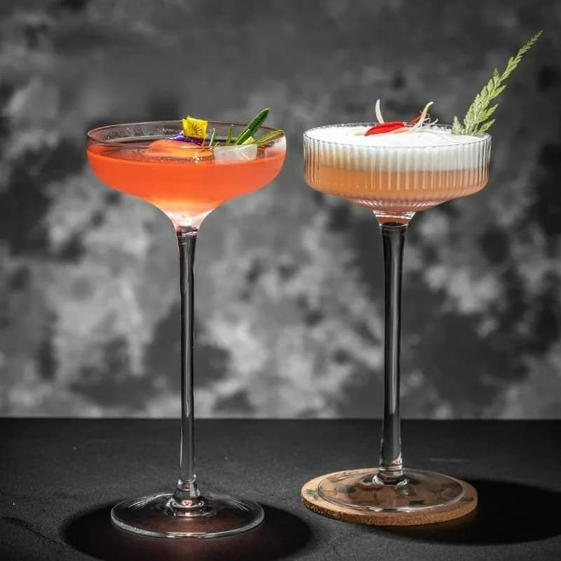 Bicchieri da cocktail creativi in vetro Martini super alto in stile giapponese, bicchieri da champagne a righe, bicchieri da Martini a bocca larga