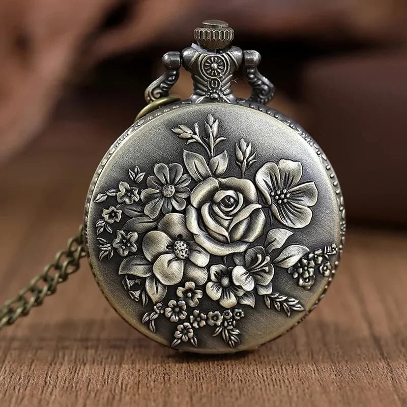Orologio da tasca al quarzo con numeri romani, uomo, donna, cassa cava, disegni scolpiti, collana, migliori regali per uomini e donne