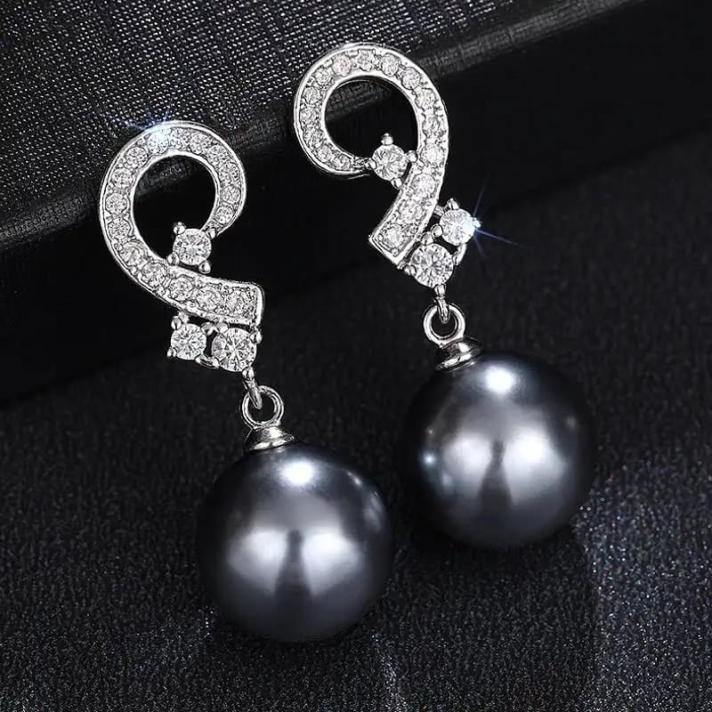 Orecchini pendenti da donna Huitan eleganti neri con perle finte, accessori alla moda per feste e fidanzamenti, con gioielli da sposa in CZ brillante